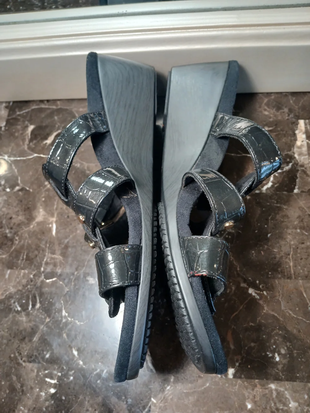 Vionic Black Croc-Embossed Triple Buckle Slide Sandals